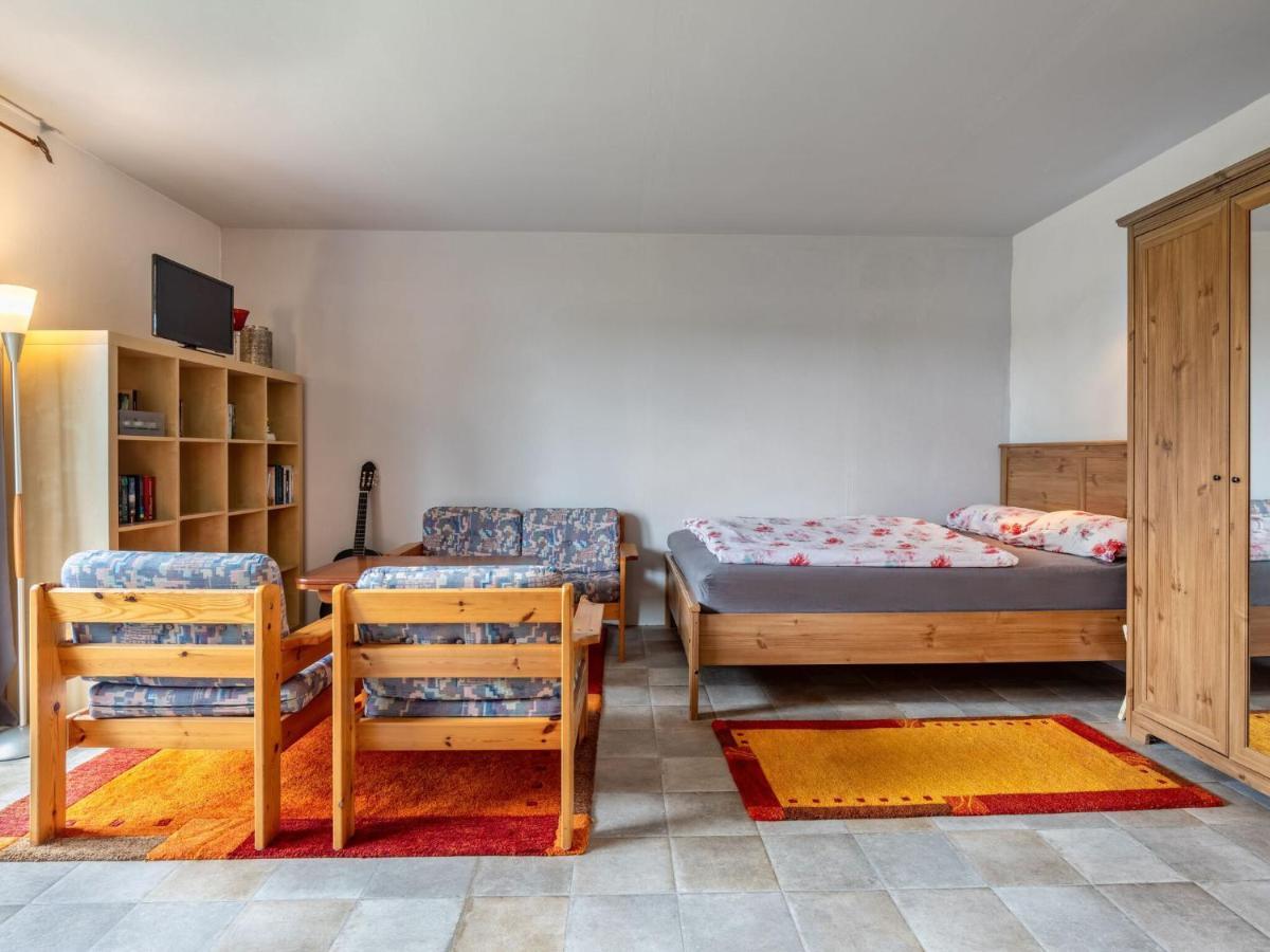 Snug Holiday Home In Divitz Spoldershagen Near Skydiving Exterior foto